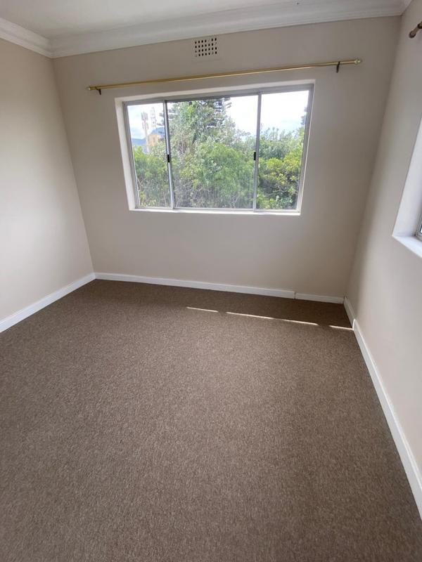 2 Bedroom Property for Sale in Lakeside Western Cape